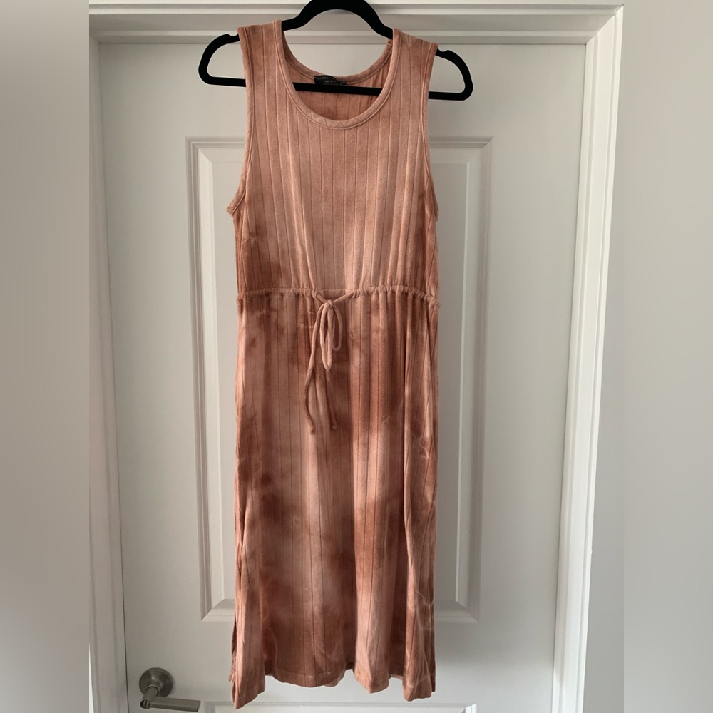 Tie dye knit midi dress size large never worn!